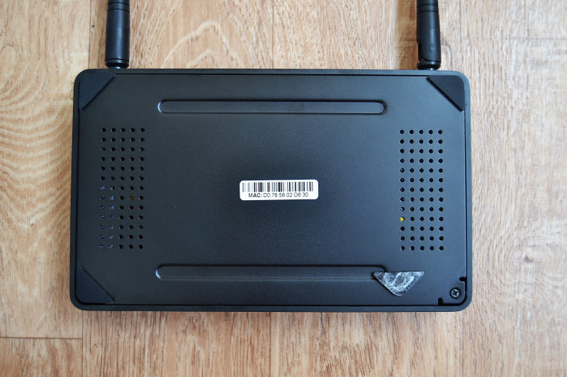 TomTop: Tv Box K6: Amlogic S812 Quad core , 2G/16G, 2.4G/5G Wi-Fi, Bluetooth 4.0, SATA, 1000M LAN