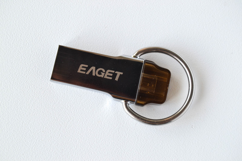 Tmart: Eaget V86 (V90)USB 3.0 флеш накопитель с функцией OTG