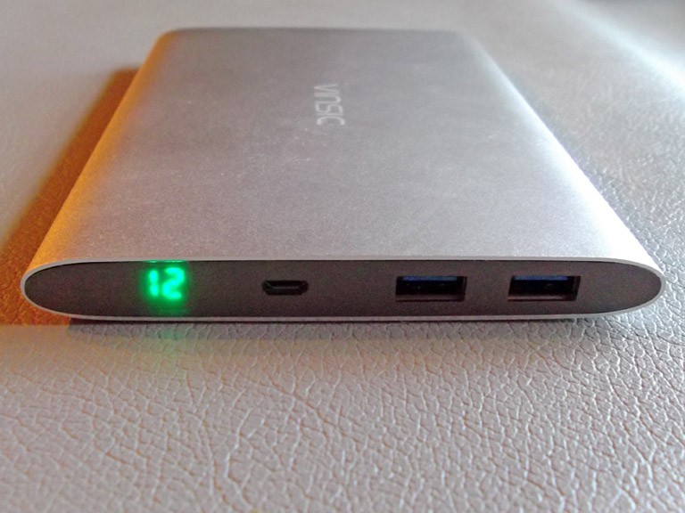 Aliexpress: Тонкое портативное зарядное устройство/Power bank/USB батарея Vinsic Alien /20000mAh