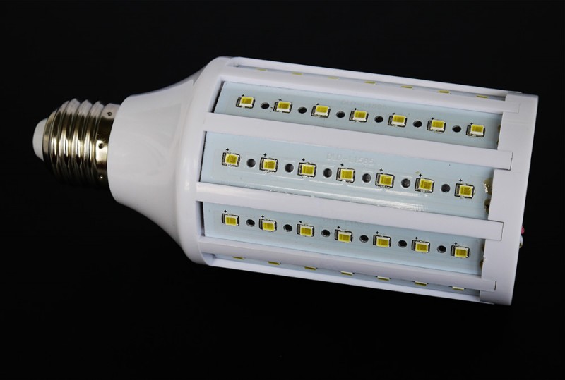 ChinaBuye: Светодиодная лампа 18W SMD2835 84-LED