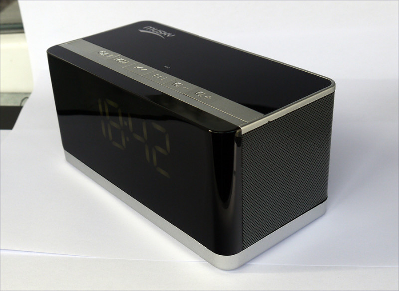 TVC-Mall: Bluetooth аудиоколонка Musky DY-27 с часами (FM/MicroSD/AUX/USB)