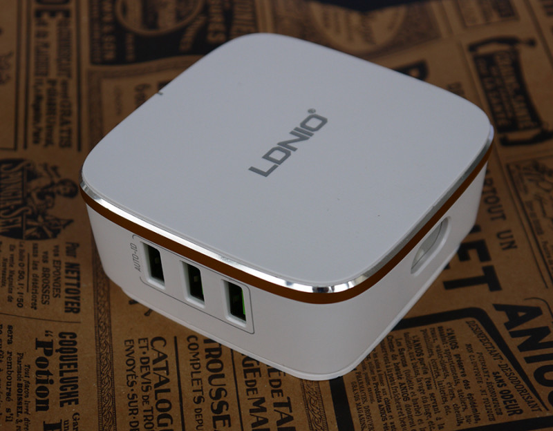 TVC-Mall: Зарядное устройство LDNIO A6704 на 6 USB портов с поддержкой Quick Charge 2.0
