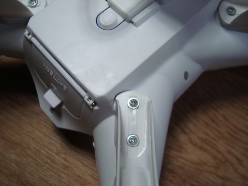 GearBest: Самый дешевый квадрокоптер на БК моторах с камерой Bayangtoys X16
