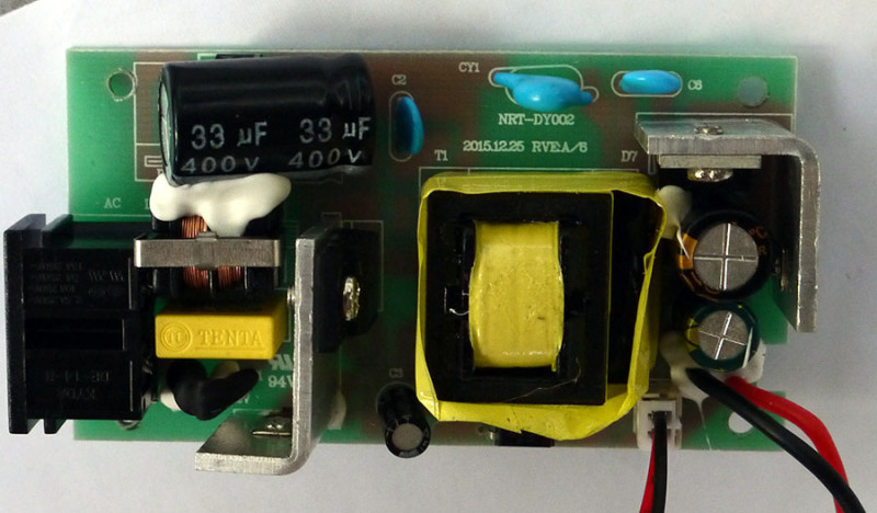Banggood: LED часы Remax RMC-05 с зарядным устройством на 4 USB выхода