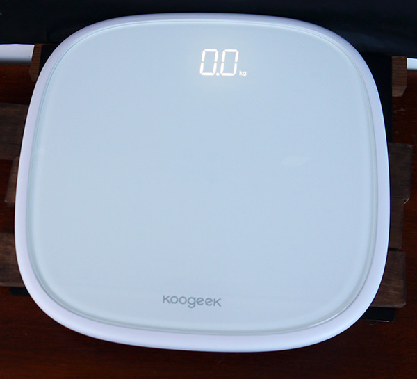 TomTop: Koogeek SG1 электронные напольные весы с поддержкой Bluetooth