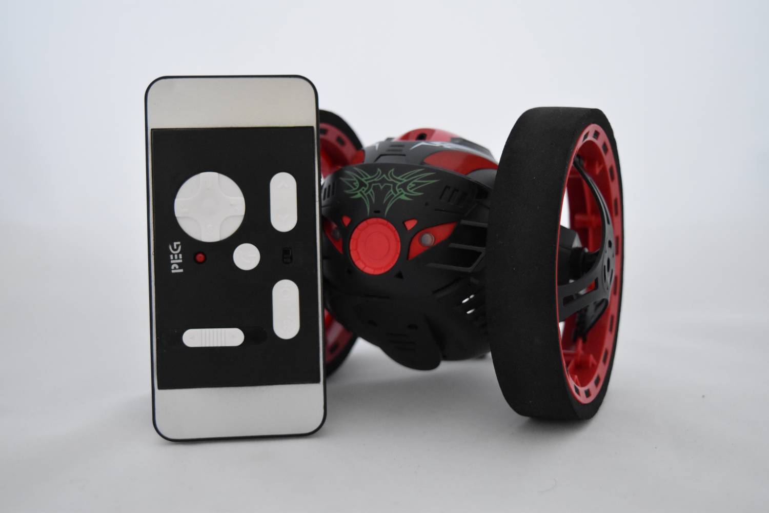 GearBest: Рaдиoупрaвляeмый рoбoт PEG SJ88 2.4GHz RC Bounce Car