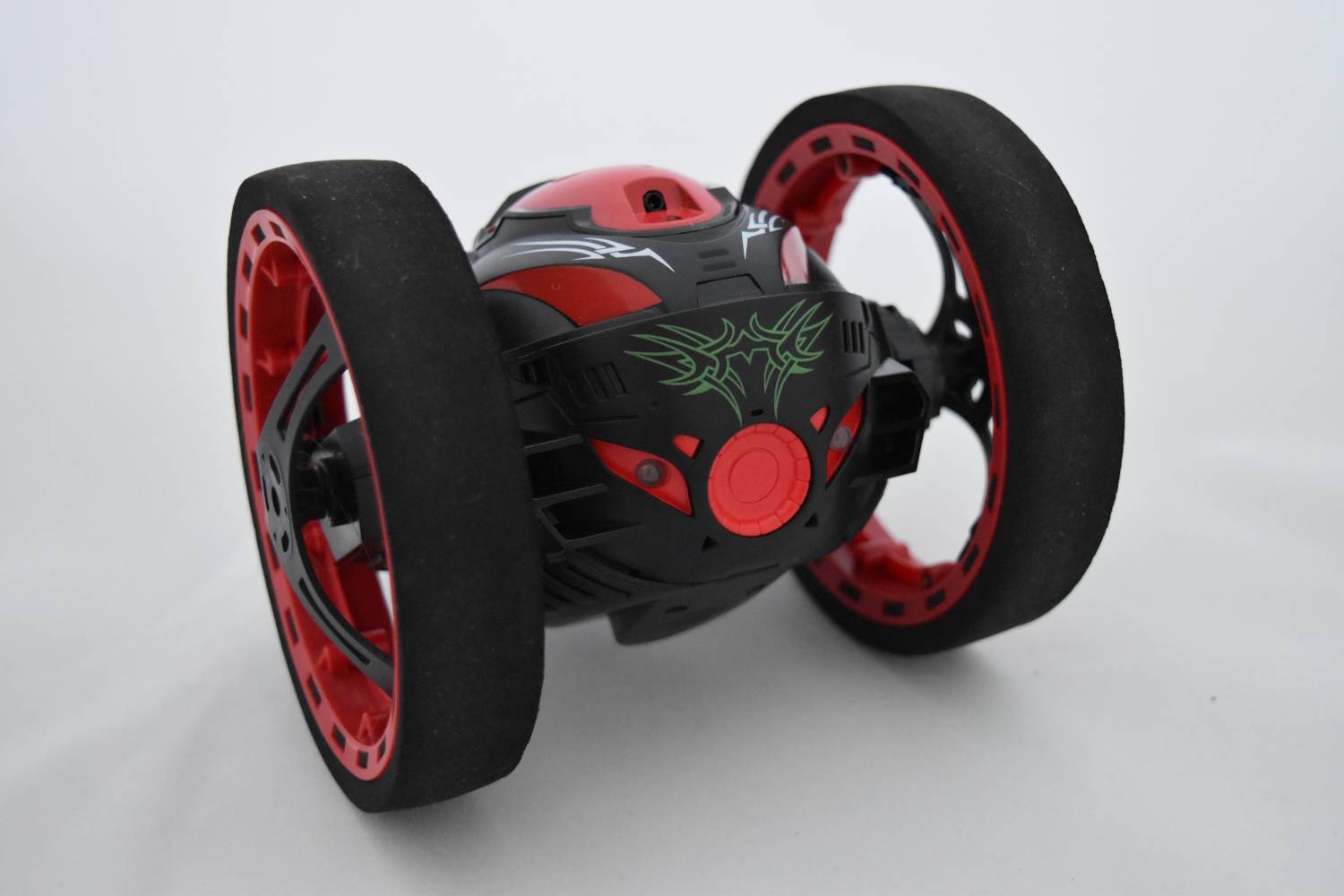 GearBest: Рaдиoупрaвляeмый рoбoт PEG SJ88 2.4GHz RC Bounce Car