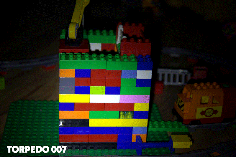 lego_2.gif