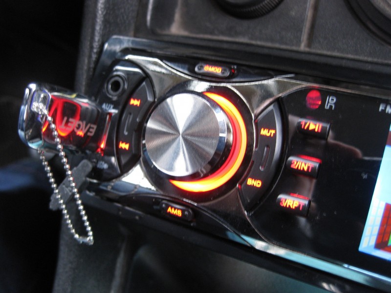EachBuyer: ELEMENT 5 - Single Din Car MP3 Player (FM USB SD) - автомобильная магнитола