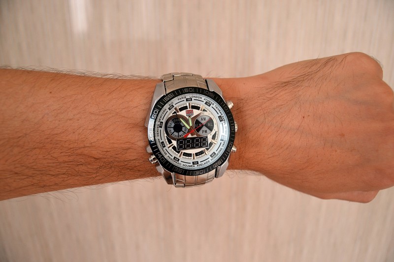 Часы TVG KM-468 - фото на руке