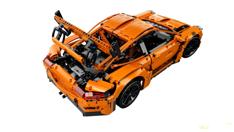 Porsche 911 GT3 RS - Lepin 20001 - точная копия Lego Technic 42056 за в 6! раз меньше денег. И в неплохом качестве.