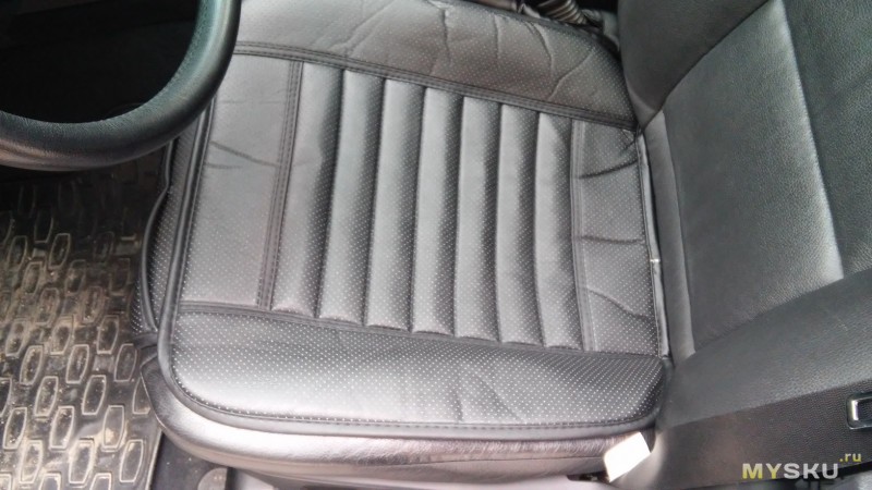 chehol podstilka dlya avtomobilnogo sideniya