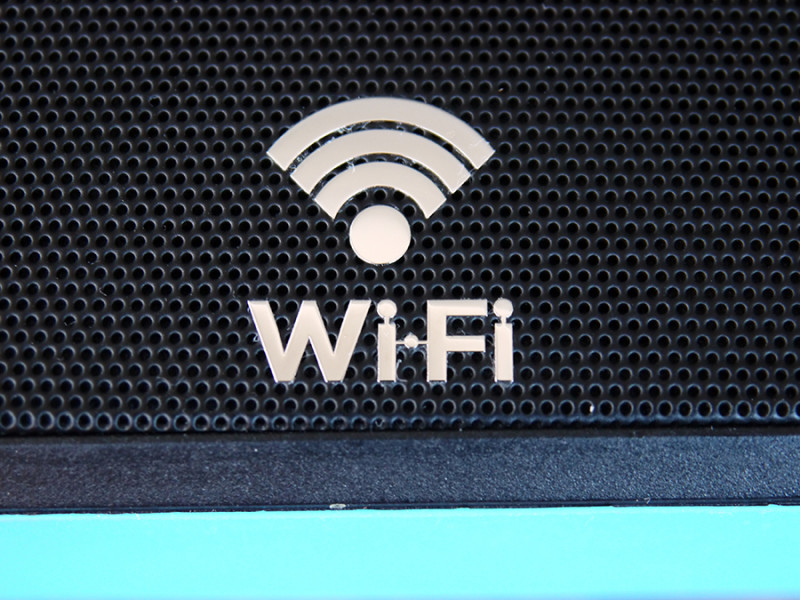 TomTop: Wi-Fi / Bluetooth колонка YF-801 (5Вт х 2)