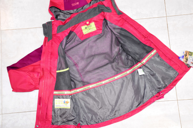 Aliexpress: Женская спортивная куртка неизвестного мне китайского производителя Rax. Полное соответствие описанию